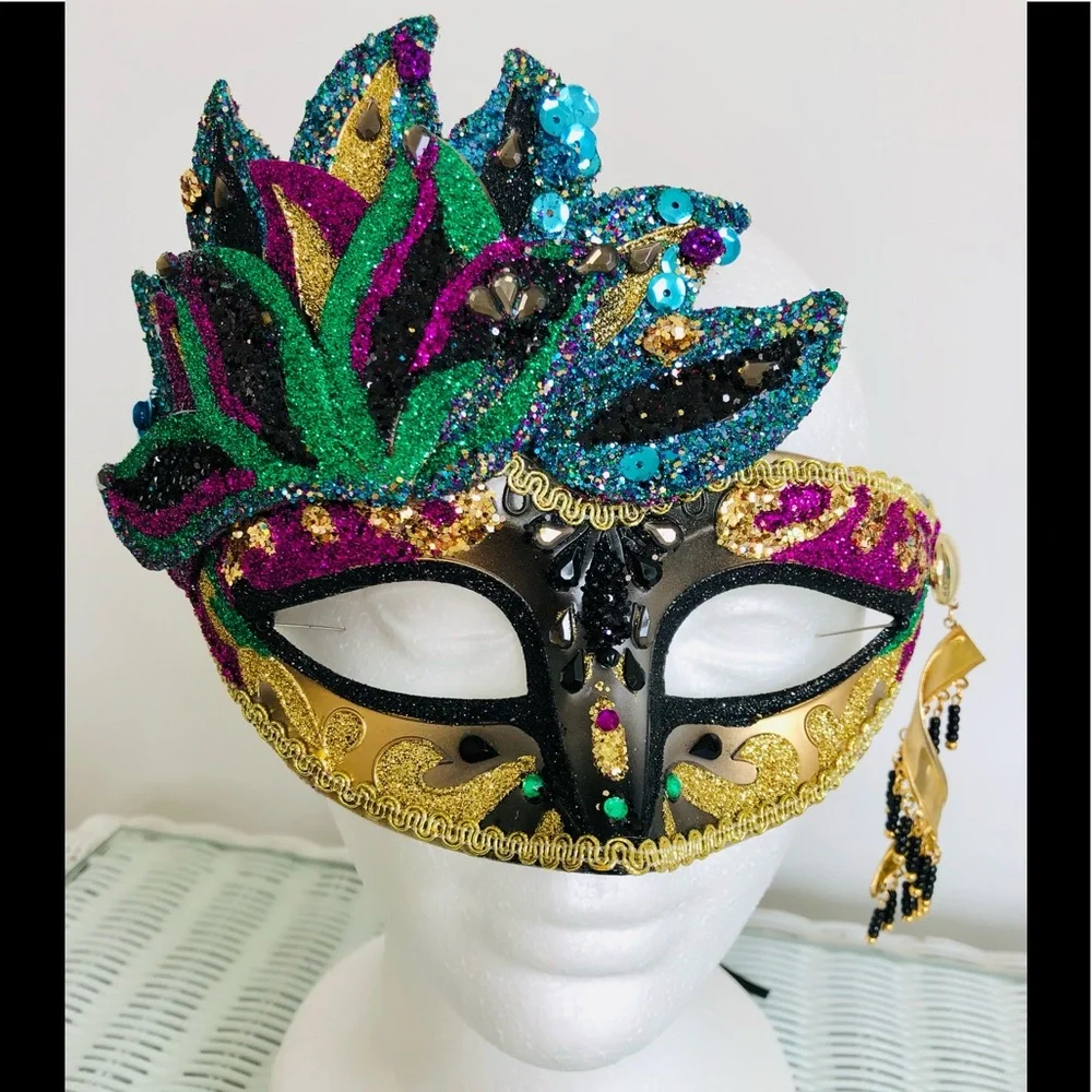 eye mask Mardi Gras Glittering Costume carnival maquerade Artisan embellished OS